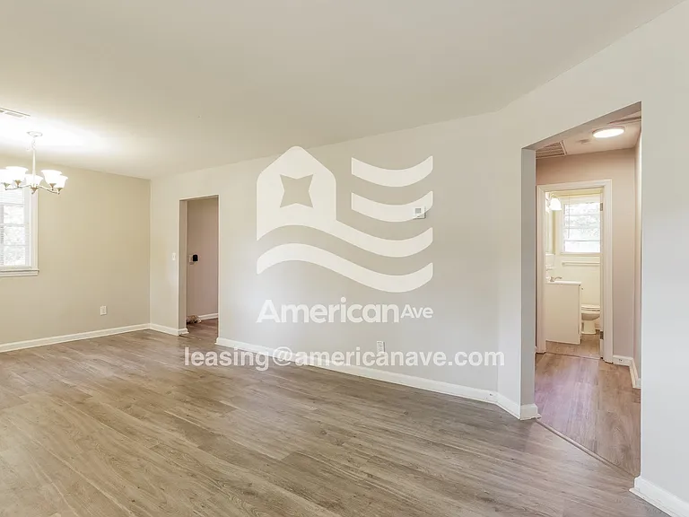 1192687_004_living_room_14025533.jpg