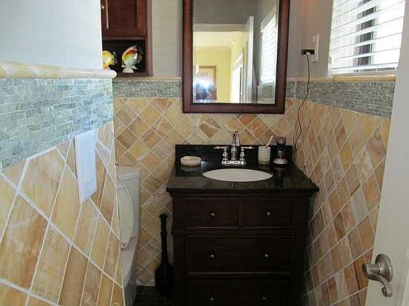 5th image of 1521 NE 63rd Ct