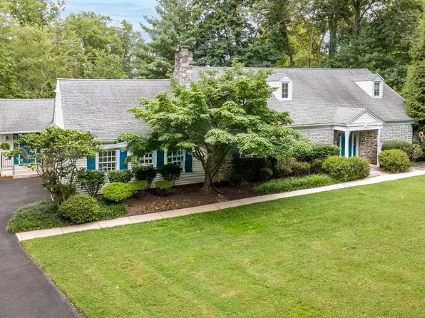 732 Johns Ln, Lower Gwynedd, PA 19002