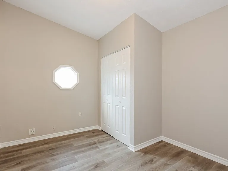 16419 Spruce Leaf — Photo 13