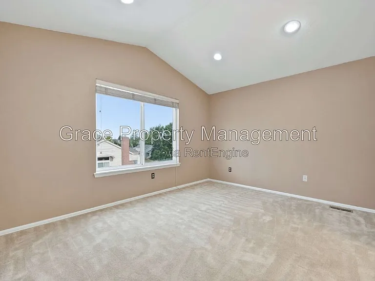 9024 Bear Mountain Dr #9 — Photo 10