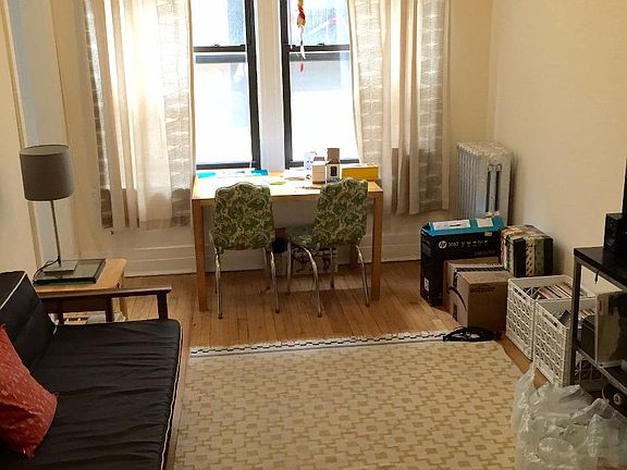3rd image of 3174 N Hudson Ave #10