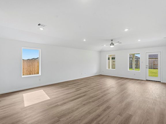 5th image of 21910 Vernazza Bend Dr