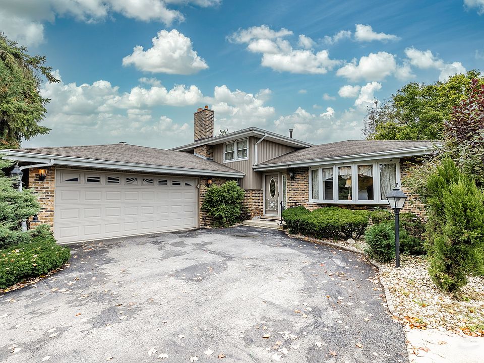 1st image of 8047 S Oketo Ave