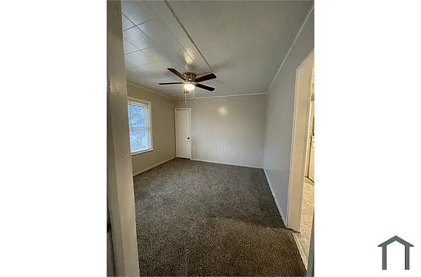 Building Photo - 16428 Braddock Ave #2