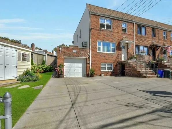 6611 75th St, Middle Village, NY 11379