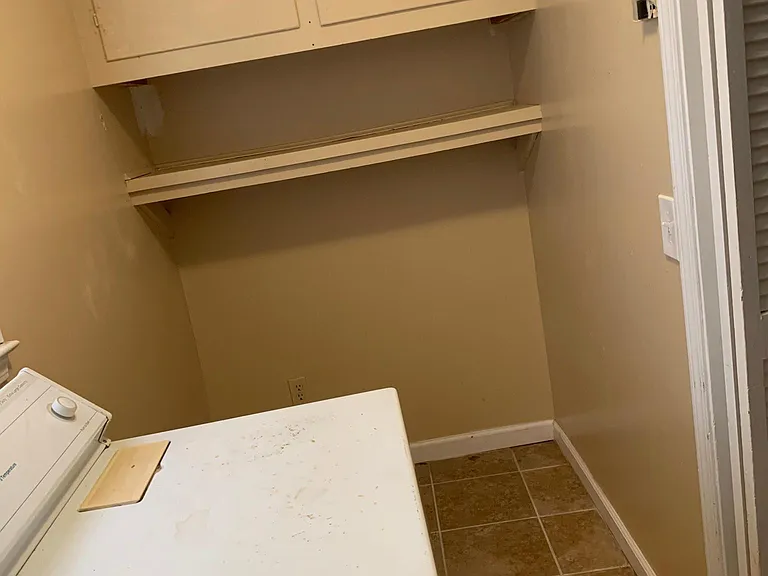 209 Polaris St — Photo 4