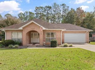 1428 Colwyn Dr, Cantonment, FL 32533