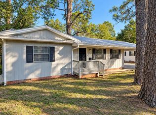 1060 Deryll St, Jackson, MS 39212