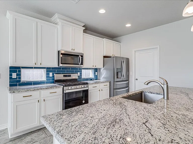 8010 Calma St — Photo 11