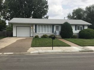 2030 7th Ave E, Williston, ND 58801