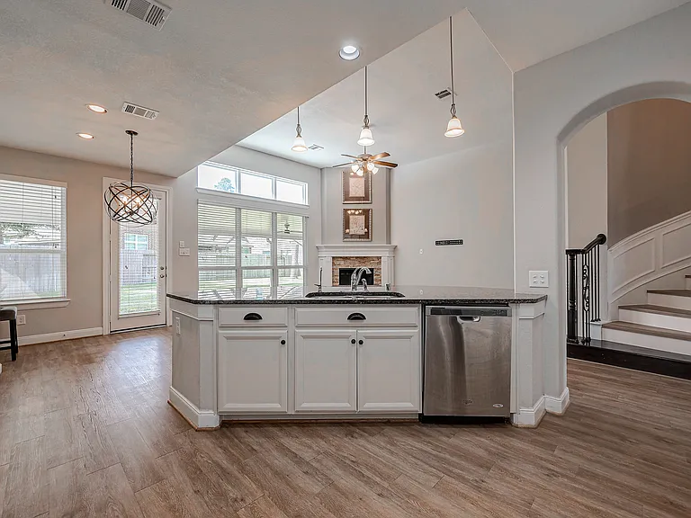 Lovely OPEN concept LIGHT & Bright