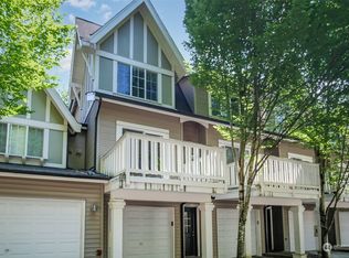 18247 NE 96th Way UNIT 102, Redmond, WA