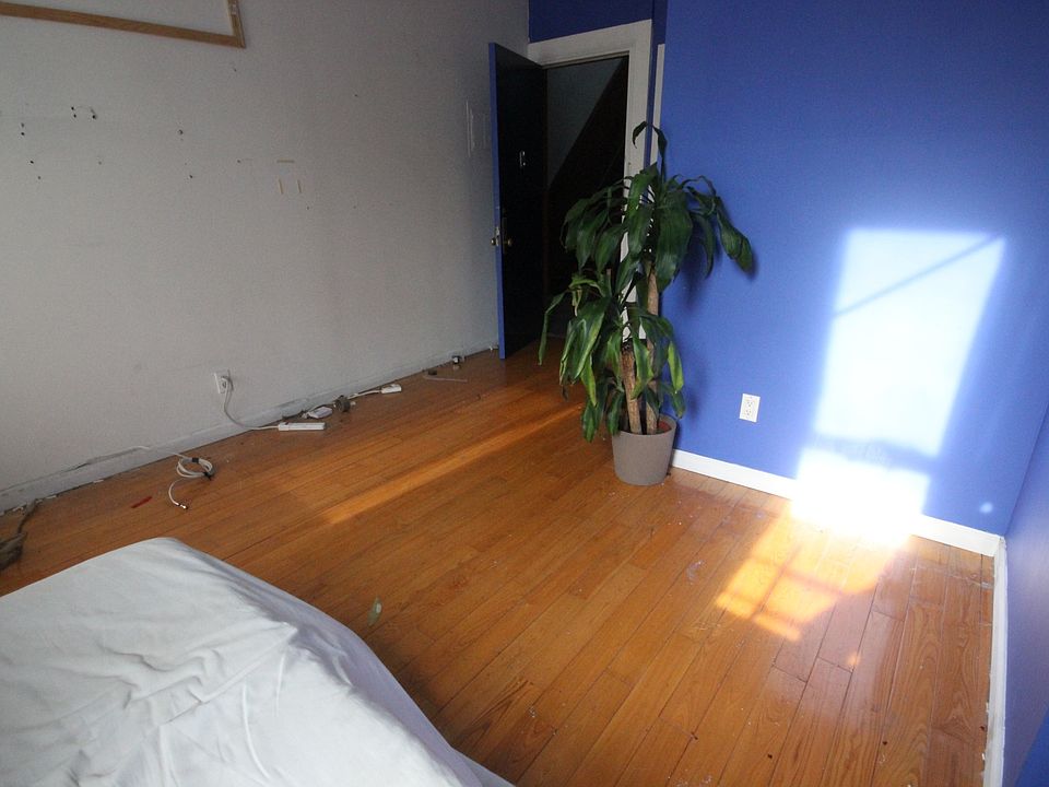 1st image of 203 Knickerbocker Ave #11V