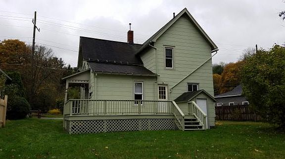 3rd image of 410 W Cortland St