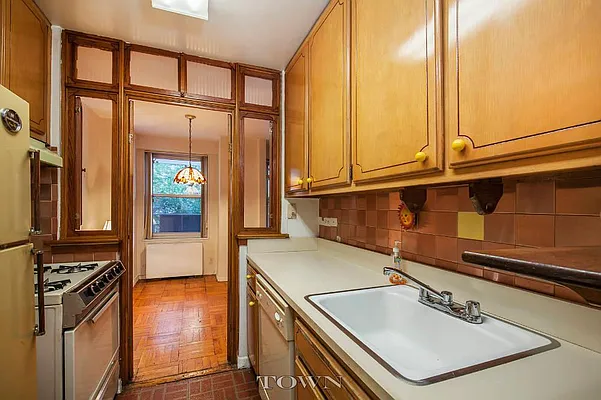 Sold by Town Residential | media 9