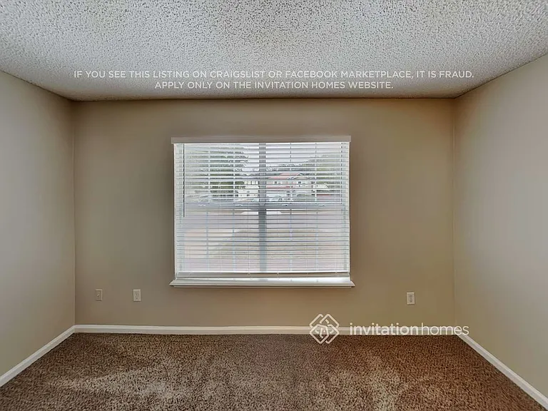 13581 Ashford Wood Ct E — Photo 14