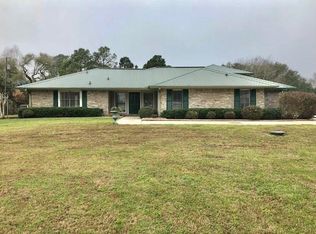 199 County Road 341, El Campo, TX 77437