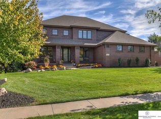 1403 N 188th St, Elkhorn, NE 68022