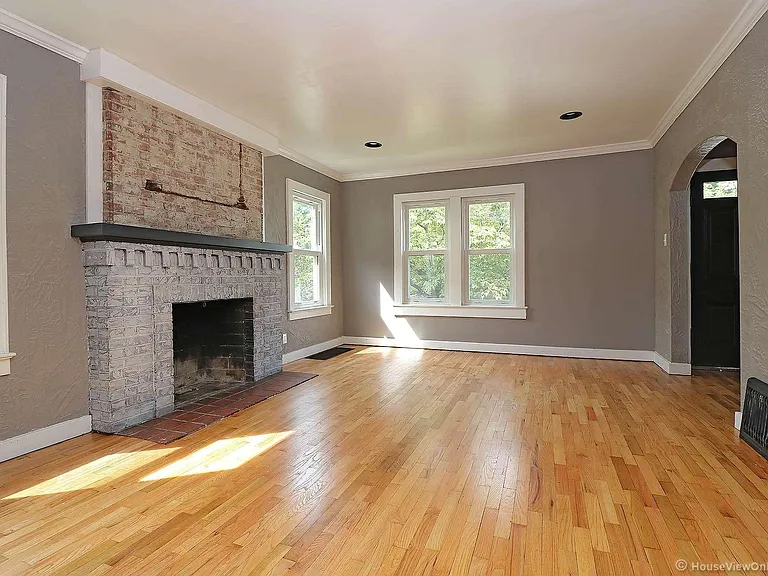 1435 Rose St — Photo 8