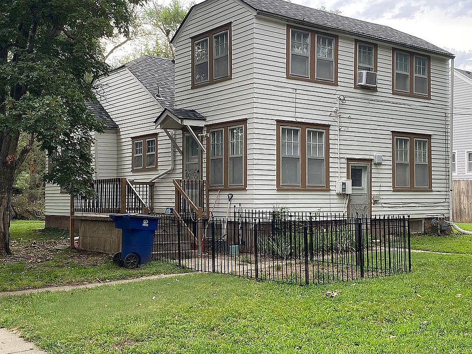 801 E 8th St, Newton, KS 67114 Zillow