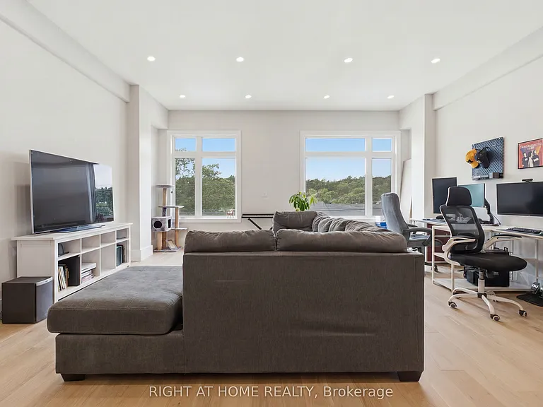 79B River St — Photo 11