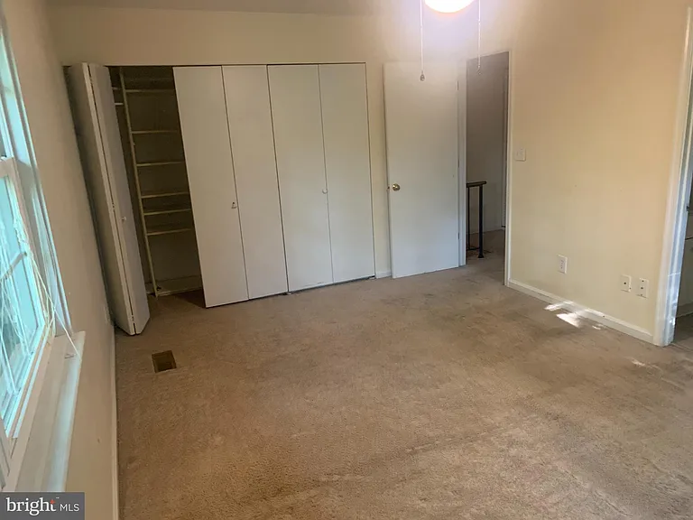 133 Woodlake Dr — Photo 12