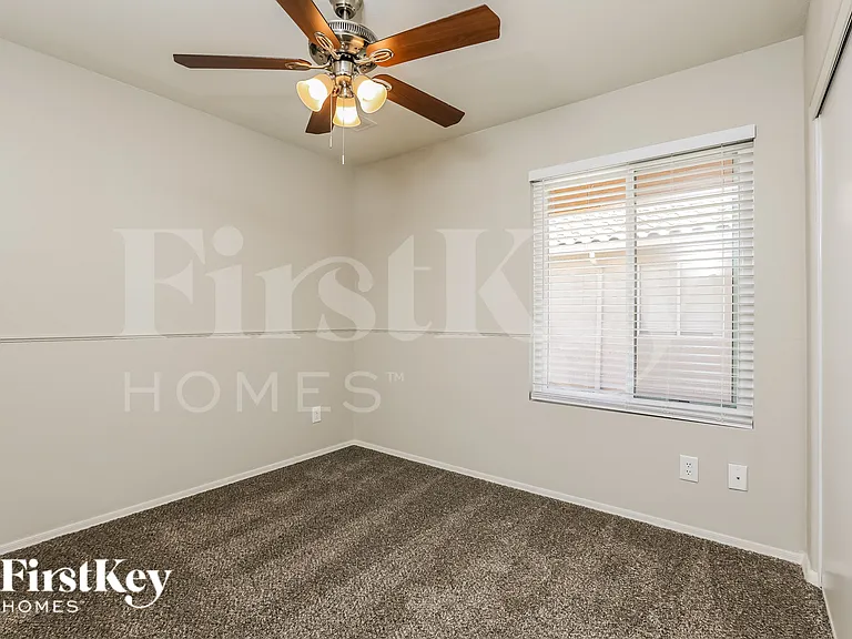 4116 E Tanglewood Dr — Photo 12