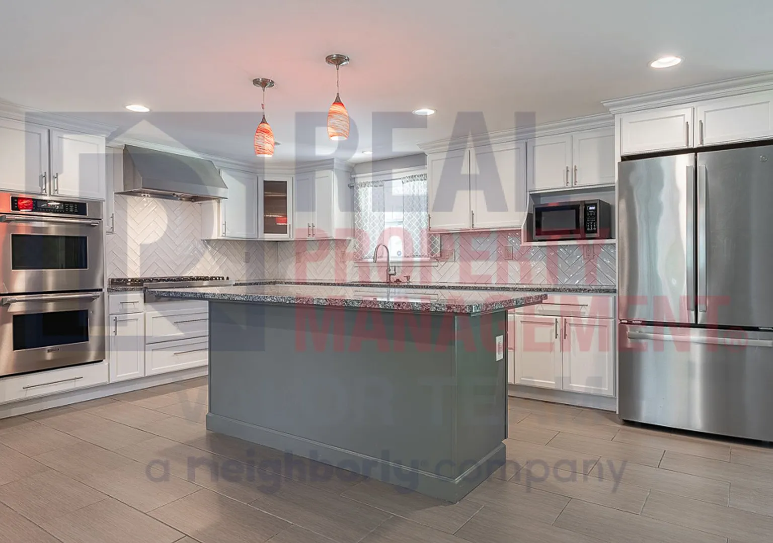 Exceptional Single-Story Living with Fenced Yard in Streetsboro — Photo 4