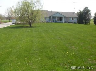 21948 Lakeland Dr, Keyesport, IL 62253