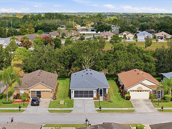 3rd image of 18641 Rolling Hills Loop