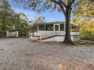 1077 Juniper Lake Dr, Defuniak Springs, FL 32433