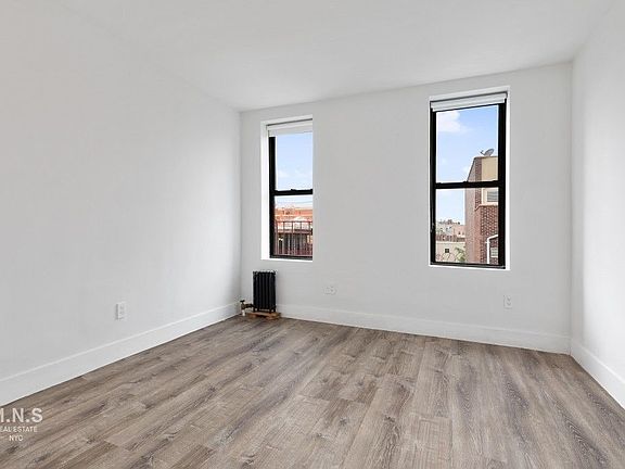 4th image of 30-44 32nd St #Ac1