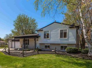 39689 Wolo Ct, Clinton Township, MI 48038