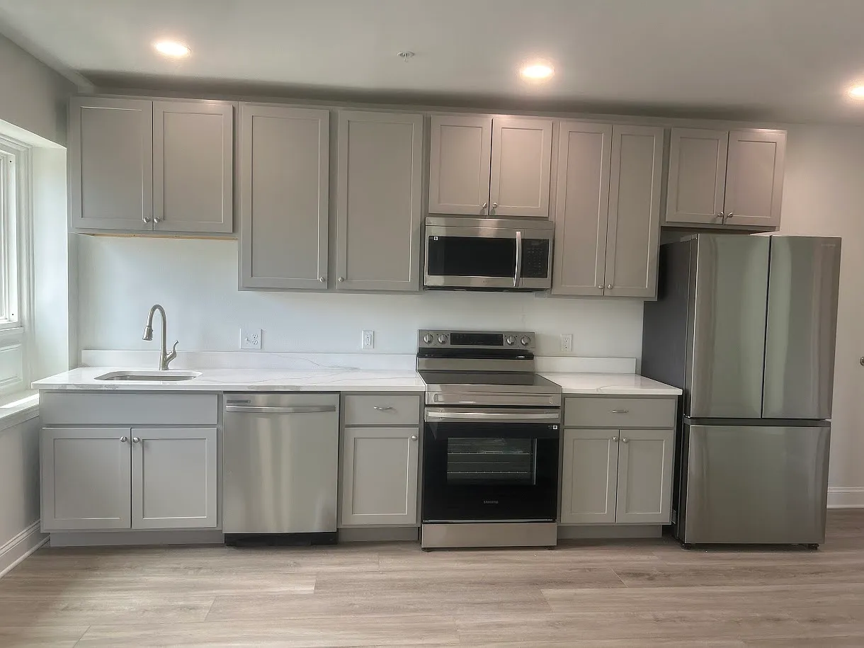 1 bed, $1,200 — Photo 1