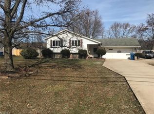 8767 Root Rd, North Ridgeville, OH 44039