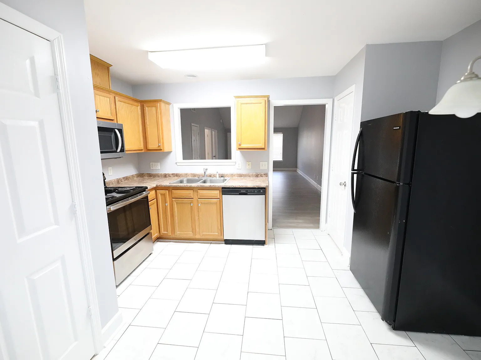 2 bed, 1092 sqft, $1,475 — Photo 3