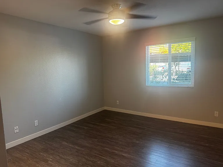 Corona Pointe Resort — Photo 242