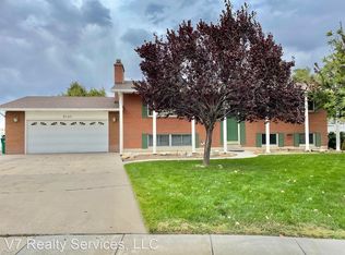 9145 S Mockingbird Cir, Sandy, UT 84094