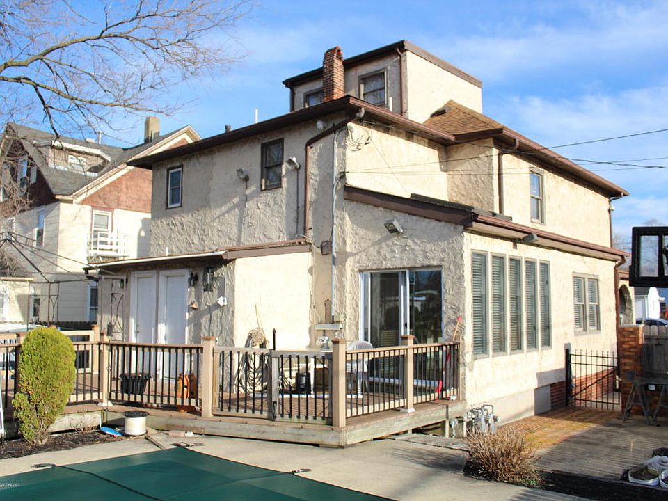 53 Maple Ave Keansburg NJ Zillow