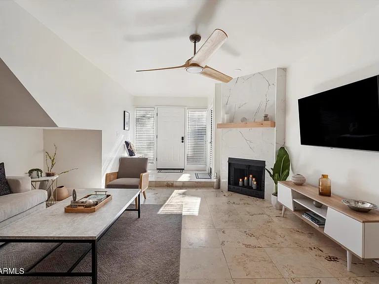 1820 E Morten Ave #117 — Photo 12