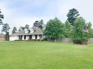 15 Peachtree Dr, Hattiesburg, MS 39402