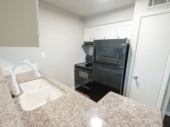 2nd image of 6519 Sloan St APT 4