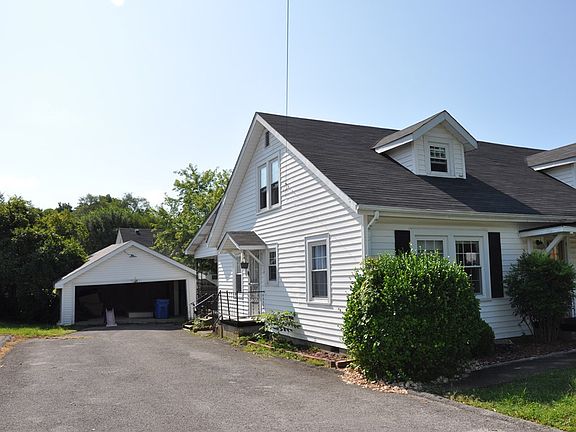 3rd image of 118 Milton Ave
