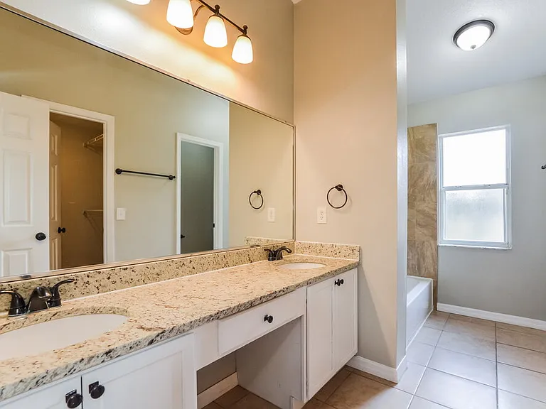 1033 Shale Trail St — Photo 11