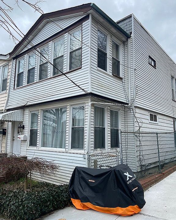 2nd image of 8520 76th St #2