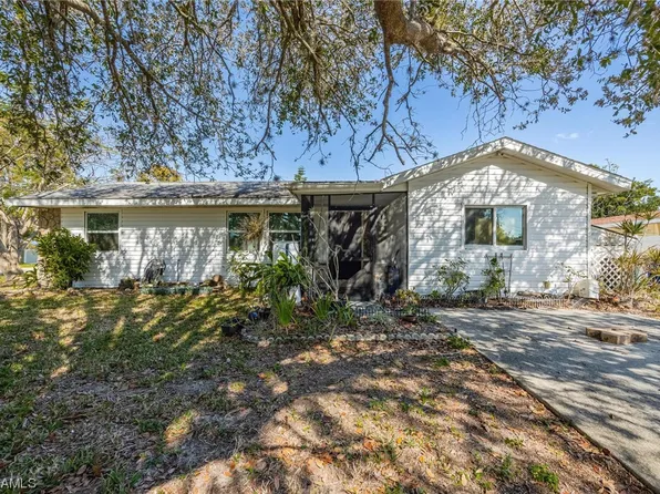 13302 2nd St, Fort Myers, FL 33905