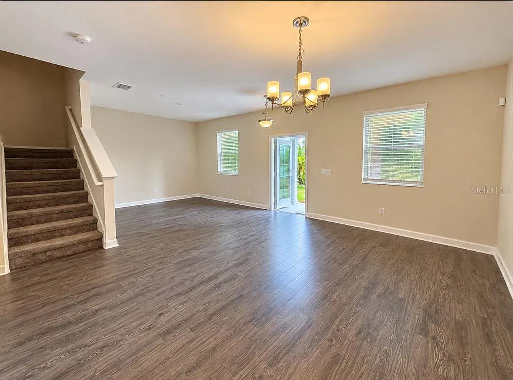 3 bed, 2.5 bath, 1615 sqft, $2,700 — Photo 3