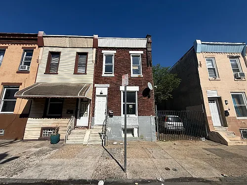 3033 C St Photo 1