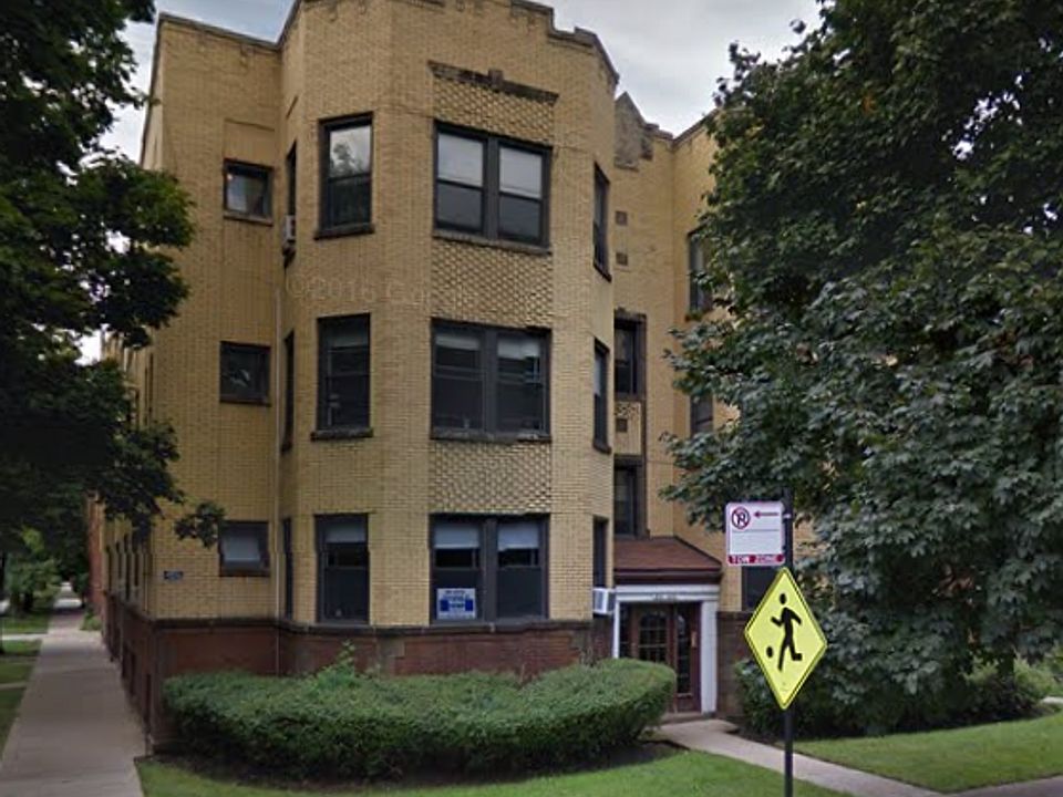 1st image of 2538 W Sunnyside Ave #2